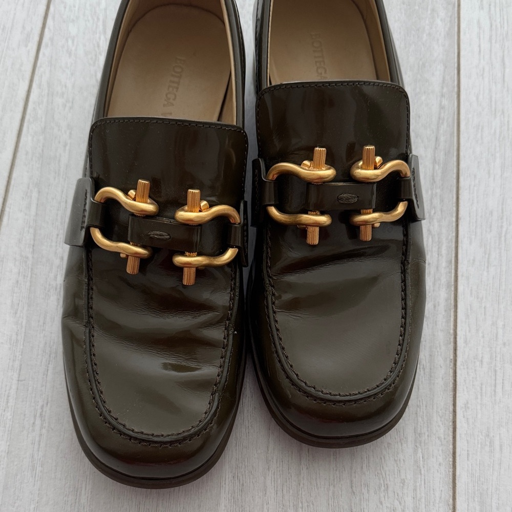 Bottega Veneta Dark Green Loafers with Gold Accents size 37.5 - Picture 2 of 4